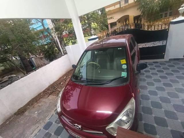 https://images10.gaadi.com/usedcar_image/4354336/original/processed_d3408432-9d02-4886-9339-7f8a6d0a1ff0.jpg?imwidth=6402