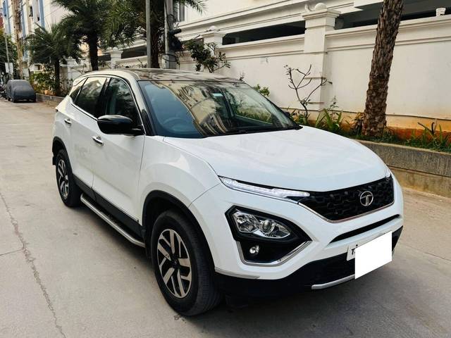 https://images10.gaadi.com/usedcar_image/4354360/original/processed_5420638d72d507453d1e243696f18876.jpg?imwidth=6400