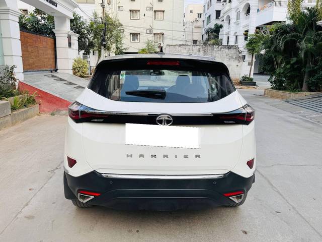 https://images10.gaadi.com/usedcar_image/4354360/original/processed_eb62f8dd397dff8fe3546455b935904b.jpg?imwidth=6402