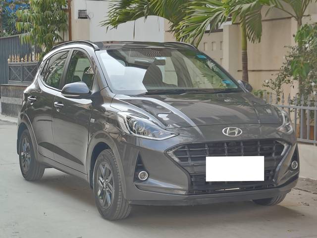 https://images10.gaadi.com/usedcar_image/4354401/original/processed_19bb06b6bc00ec736840e2708a2619bc.jpg?imwidth=6400