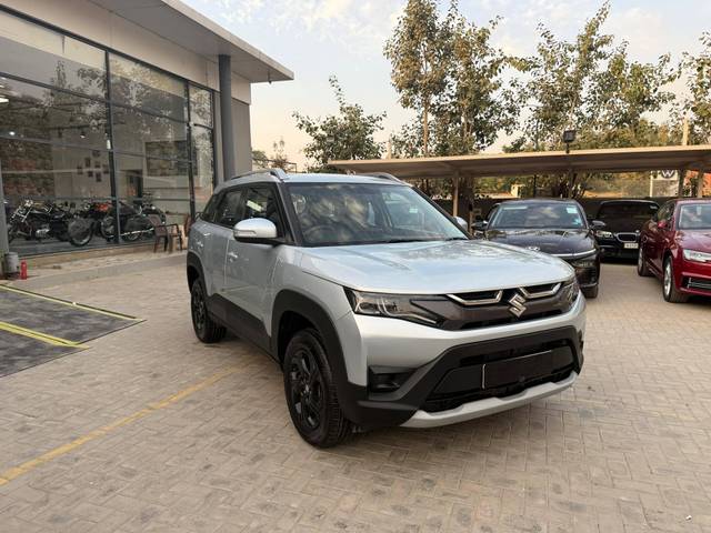 https://images10.gaadi.com/usedcar_image/4354403/original/processed_470ea7e169a30687ee032d552f60cc44.jpg?imwidth=6400