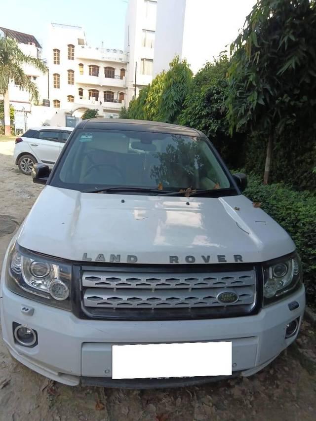 https://images10.gaadi.com/usedcar_image/4354434/original/processed_32c75600-da4a-497d-8529-5fcd503d0c96.jpeg?imwidth=6400