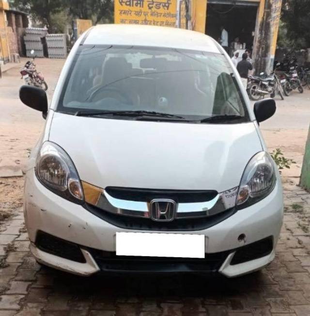 https://images10.gaadi.com/usedcar_image/4354507/original/processed_fab002bc-4738-492a-927c-c9fbbfc9ca42.jpeg?imwidth=6401