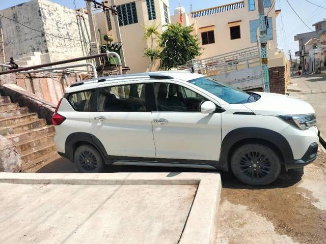 https://images10.gaadi.com/usedcar_image/4354521/original/processed_95c493f7-4d84-4102-9fd4-db860012055a.jpg?imwidth=6401