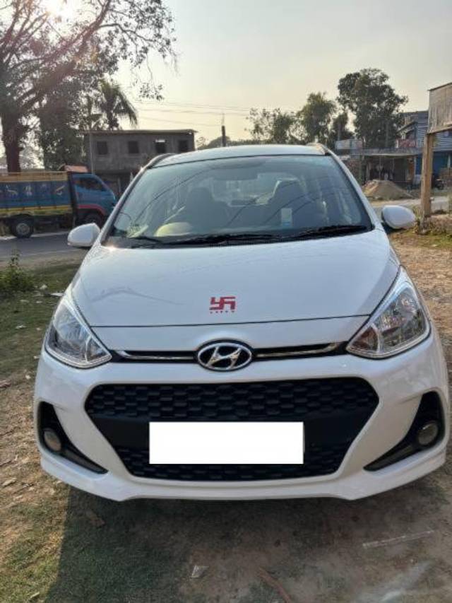 https://images10.gaadi.com/usedcar_image/4354673/original/processed_71f1ec56-8b9a-467f-abcb-99caff617989.jpg?imwidth=6400