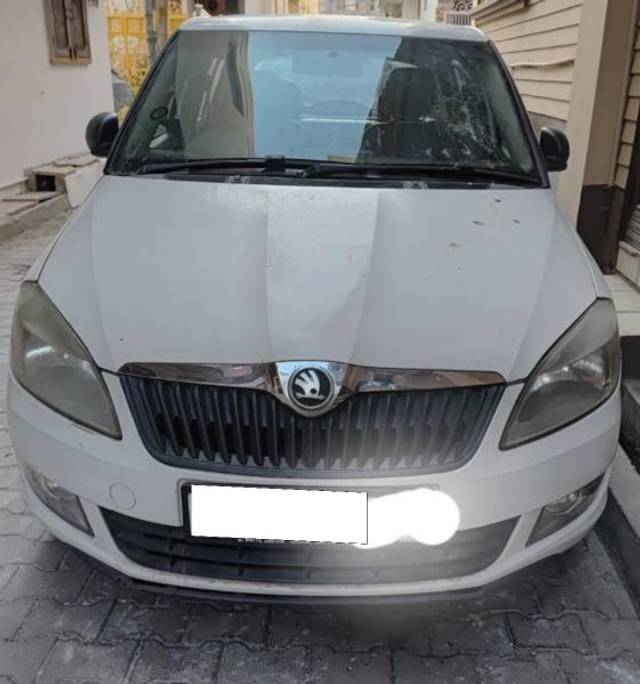 https://images10.gaadi.com/usedcar_image/4354745/original/processed_1c92679a-66a6-4e0b-91a7-54bb29bf1bd0.jpg?imwidth=6400