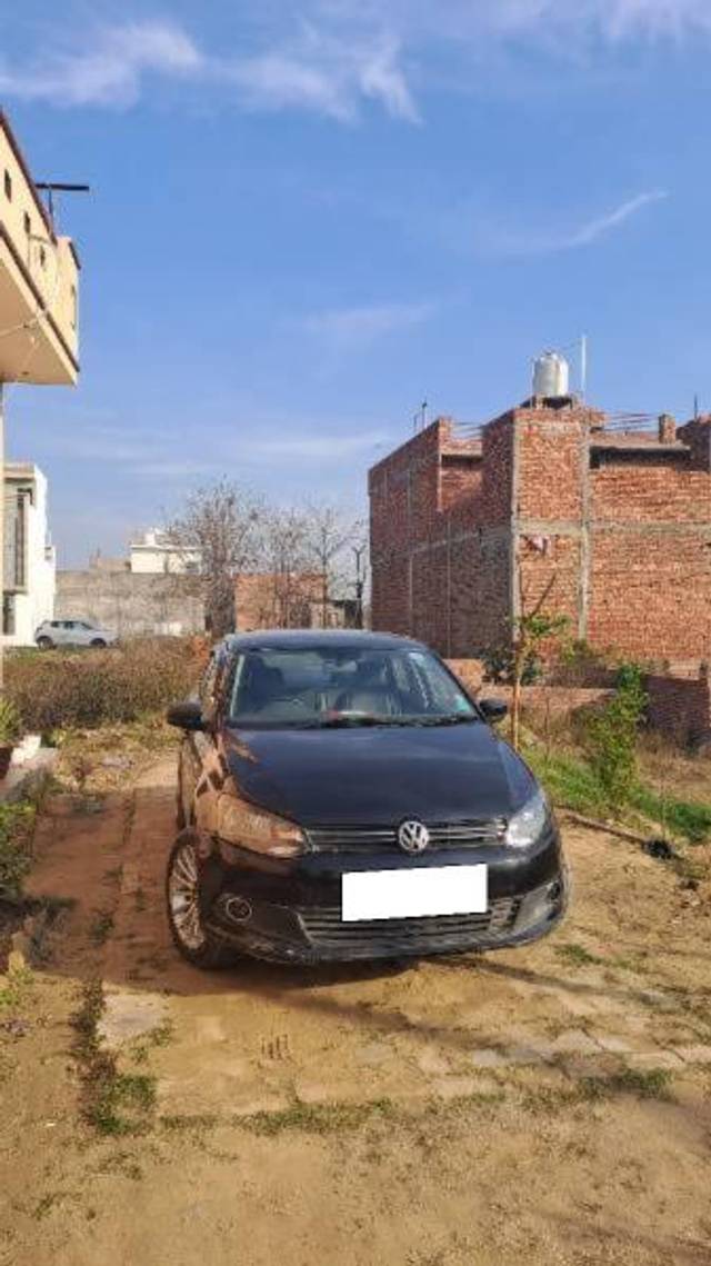 https://images10.gaadi.com/usedcar_image/4354793/original/processed_50e1b2b8-b8f5-4dee-bae3-55d7697d9748.jpg?imwidth=6400