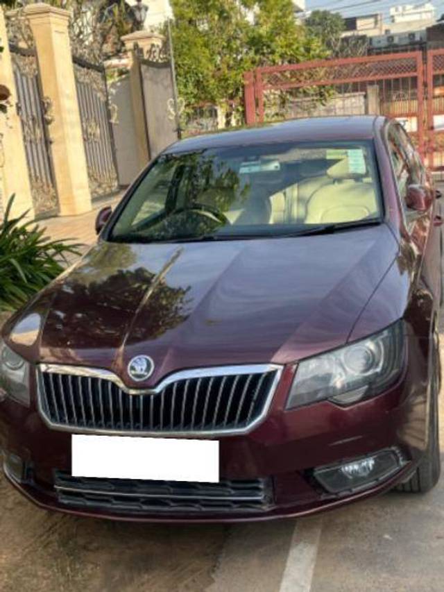 https://images10.gaadi.com/usedcar_image/4354851/original/6f0c95c75031c6c09497076d9ce233ab.jpeg?imwidth=6400