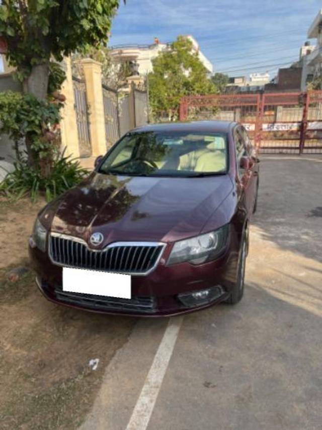 https://images10.gaadi.com/usedcar_image/4354851/original/e7fd1d000abbc71b176b131fc3e44895.jpeg?imwidth=6401