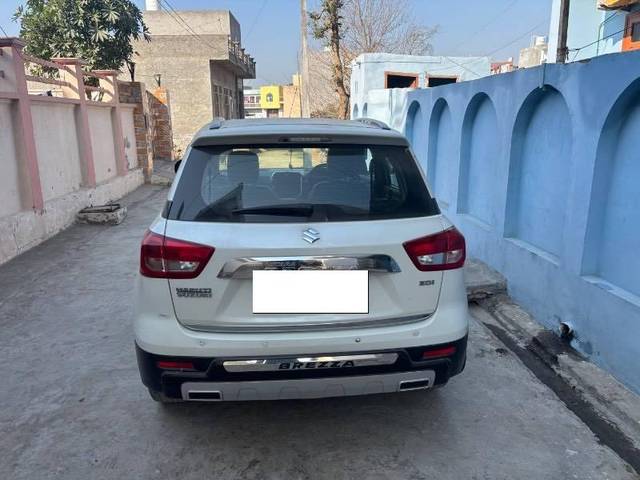 https://images10.gaadi.com/usedcar_image/4354895/original/processed_bccfbb84-3b3a-4a96-aad7-984b69091f8d.jpeg?imwidth=6401