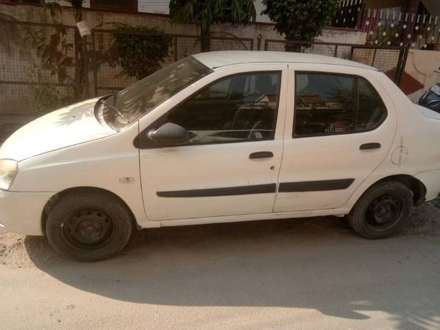 https://images10.gaadi.com/usedcar_image/4354907/original/755d8ebd9e8d0b754ec2dd99a1a93089.jpg?imwidth=6402