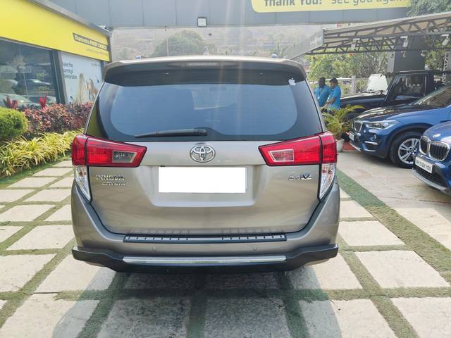 https://images10.gaadi.com/usedcar_image/4354950/original/processed_3014b2265b4f686fb4625bc53c784491.jpg?imwidth=6401