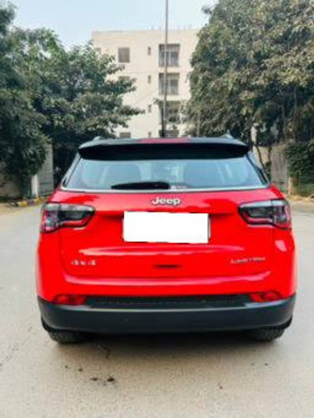 https://images10.gaadi.com/usedcar_image/4354966/original/processed_765b725d6492bbbfa42a5f0c6ff3177a.jpg?imwidth=6401