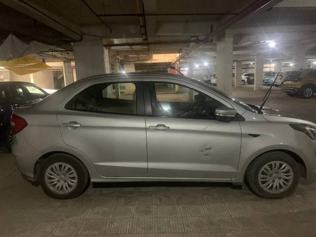 https://images10.gaadi.com/usedcar_image/4355025/original/d1d5c107ca1430e2dedd4186c11a0e85.jpg?imwidth=6401