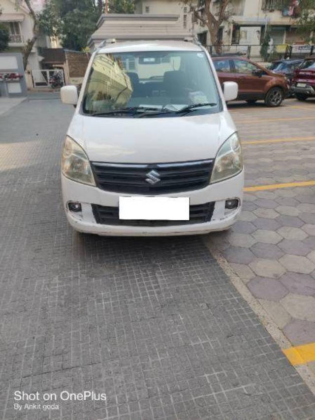 https://images10.gaadi.com/usedcar_image/4355096/original/499862efe76d5fa0257c228535e32a87.jpg?imwidth=6402