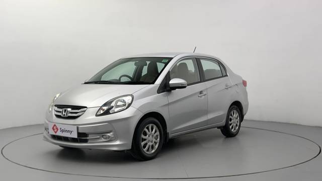 https://images10.gaadi.com/usedcar_image/4355158/original/a1181ae9c1dd6582fe4e1d1f80b89abe.JPG?imwidth=6400