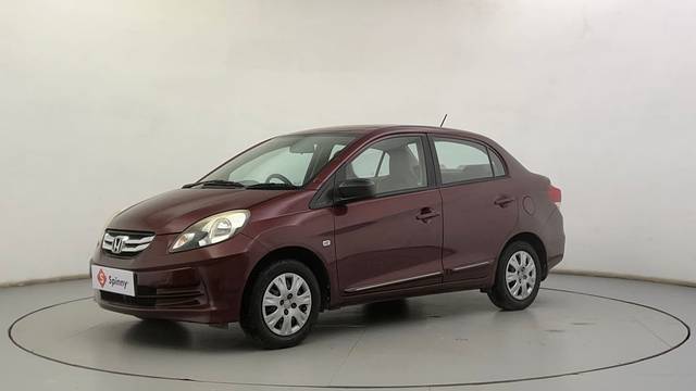 https://images10.gaadi.com/usedcar_image/4355173/original/6b5ee63ce3db5aa75d8be64c0f5e051d.JPG?imwidth=6400