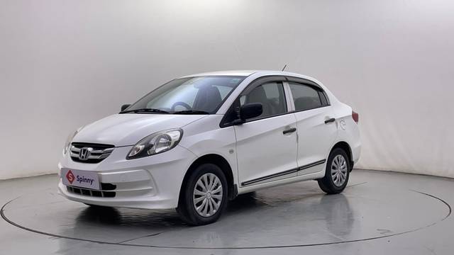 https://images10.gaadi.com/usedcar_image/4355454/original/eac444d4c4502db0c611bdf0721007d1.JPG?imwidth=6400