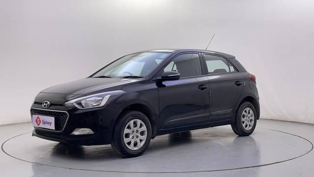 https://images10.gaadi.com/usedcar_image/4355582/original/4ca84124801ae118ecd49344ea526f3b.JPG?imwidth=6400