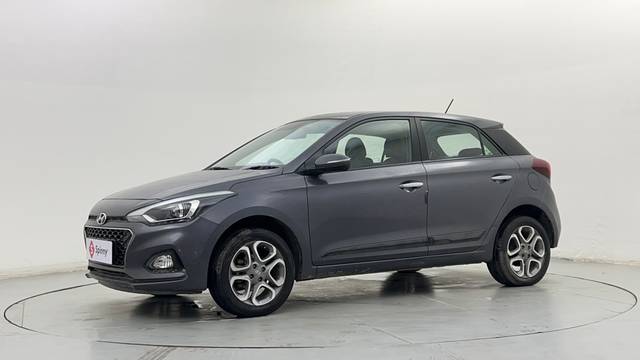 https://images10.gaadi.com/usedcar_image/4355809/original/44ec8f9d4d480ac85cda81020e751a36.JPG?imwidth=6400