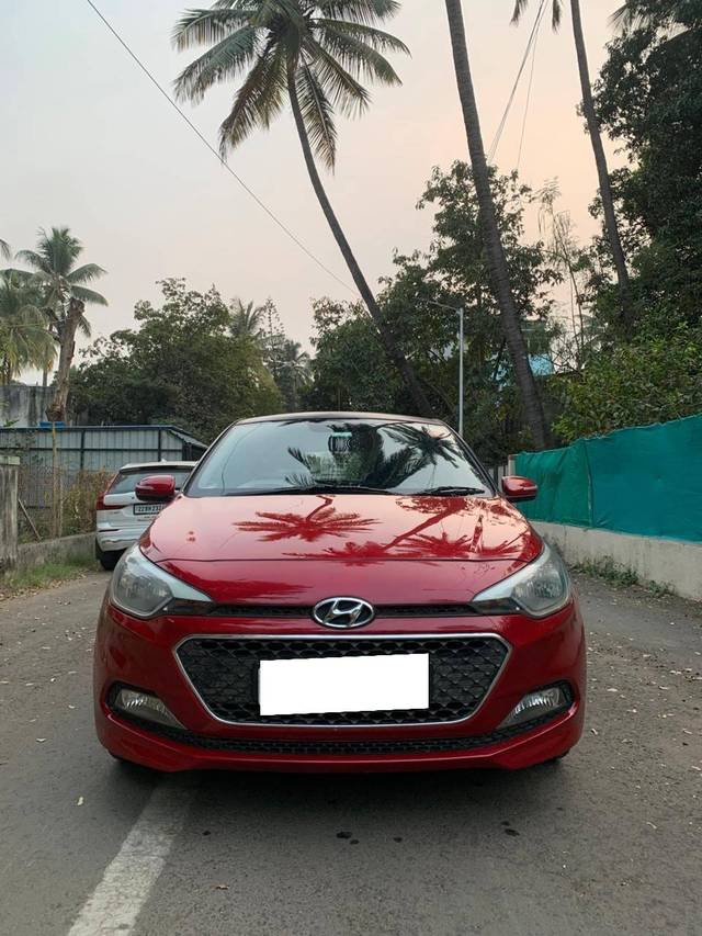 https://images10.gaadi.com/usedcar_image/4355813/original/processed_599151452421f2f9cf698bd0992b203b.jpg?imwidth=6400