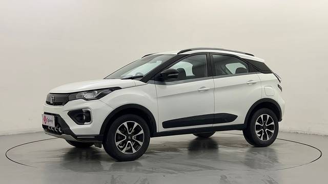 https://images10.gaadi.com/usedcar_image/4355870/original/381e2b59b668e1c7a664801627f05f7d.JPG?imwidth=6400