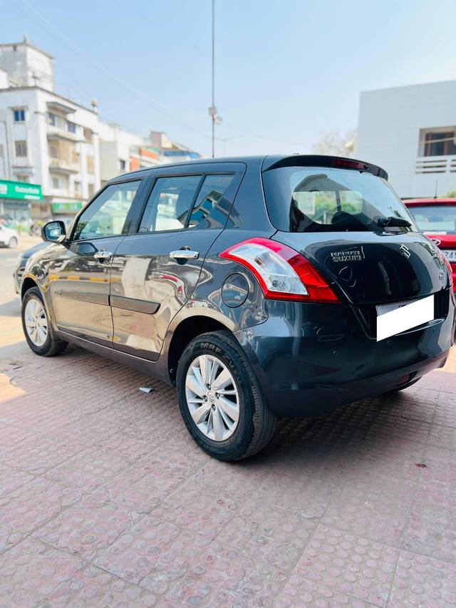 https://images10.gaadi.com/usedcar_image/4355922/original/processed_42737f8c9ca0c9cd2c33f2a6c1e23381.jpeg?imwidth=6401