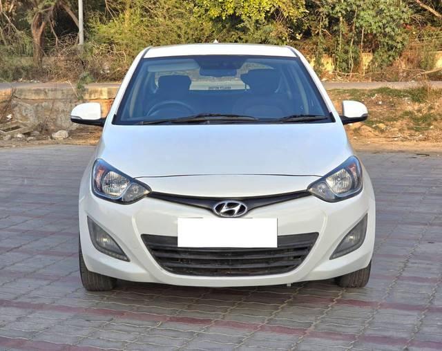 https://images10.gaadi.com/usedcar_image/4356039/original/processed_196b45a9da049a4f31891ea400623267.jpg?imwidth=6400