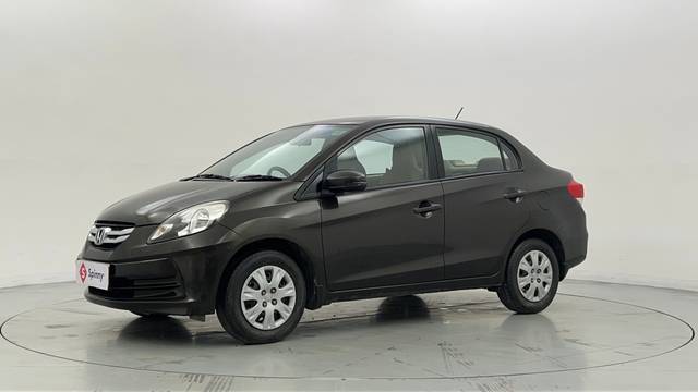 https://images10.gaadi.com/usedcar_image/4356050/original/1c6086e409055daea9e9079def079fcf.JPG?imwidth=6400