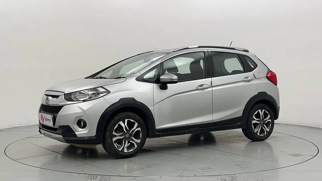 https://images10.gaadi.com/usedcar_image/4356195/original/51315e47a574670c7dd333bfd8c743d2.JPG?imwidth=6400