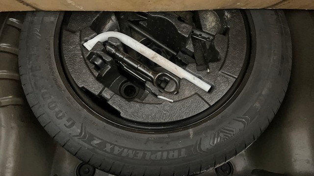 Second-hand 2018 Skoda Octavia 2.0 TDI MT Style for sale in Hyderabad-21