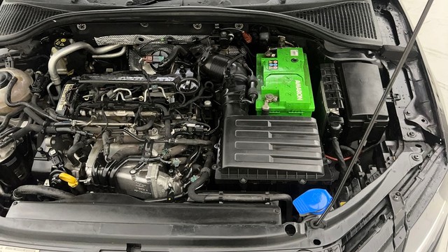 Second-hand 2018 Skoda Octavia 2.0 TDI MT Style for sale in Hyderabad-39