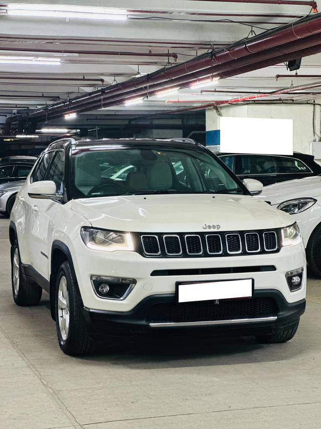 https://images10.gaadi.com/usedcar_image/4356364/original/processed_ef686e665ed798039b3be973d5785eec.jpg?imwidth=6400