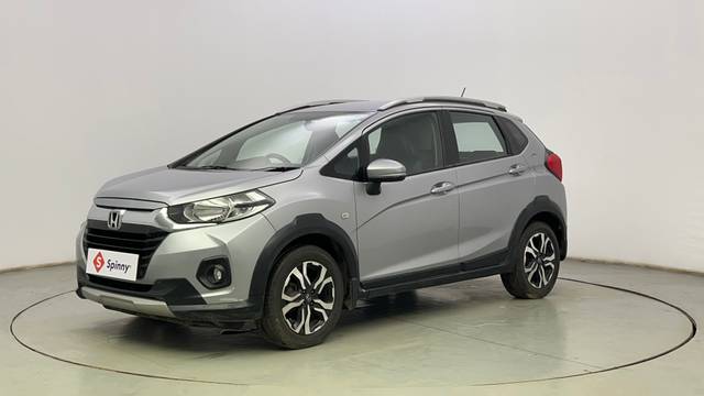 https://images10.gaadi.com/usedcar_image/4356471/original/0f8cb45d8753ee240ba491fc0a3ff4af.JPG?imwidth=6400