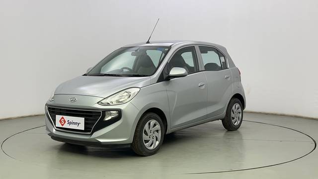 https://images10.gaadi.com/usedcar_image/4356658/original/a9d47b9fb746a381e488f41743d8e9df.JPG?imwidth=6400