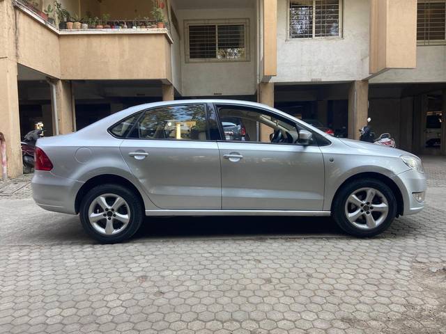 https://images10.gaadi.com/usedcar_image/4356684/original/651029064f817b9e1894d63350ea18b7.jpg?imwidth=6401