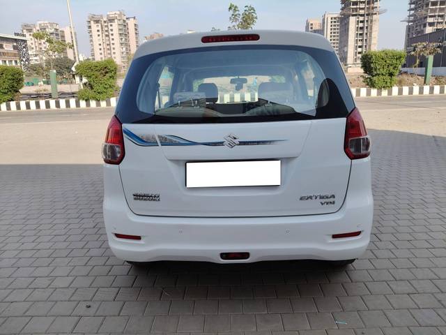 https://images10.gaadi.com/usedcar_image/4356890/original/processed_debc64a74f016f28fd2105ca286e23fb.jpg?imwidth=6402