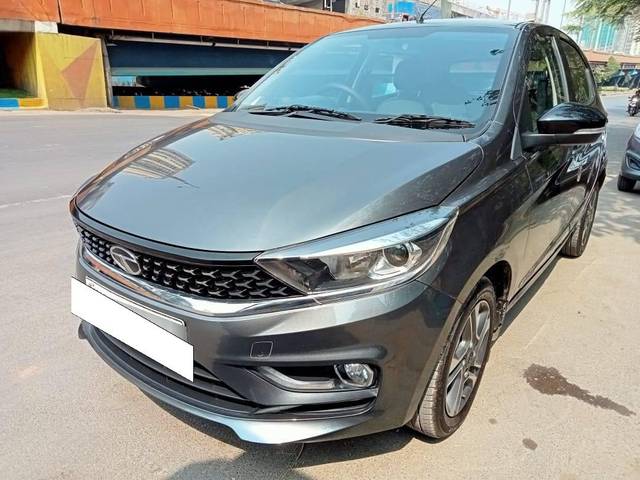 https://images10.gaadi.com/usedcar_image/4357065/original/processed_276fac857c2aa5374a72419a8cb5b6a6.jpeg?imwidth=6400