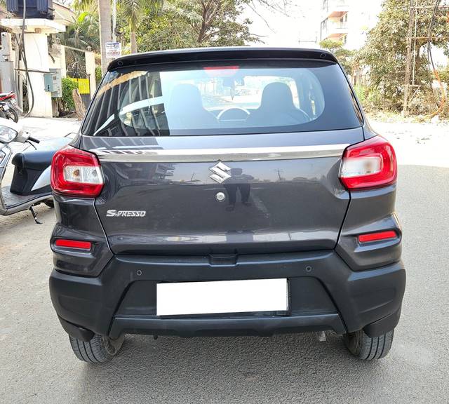 https://images10.gaadi.com/usedcar_image/4357107/original/processed_d44c01ab8698a076f6209363298a20cd.jpg?imwidth=6402