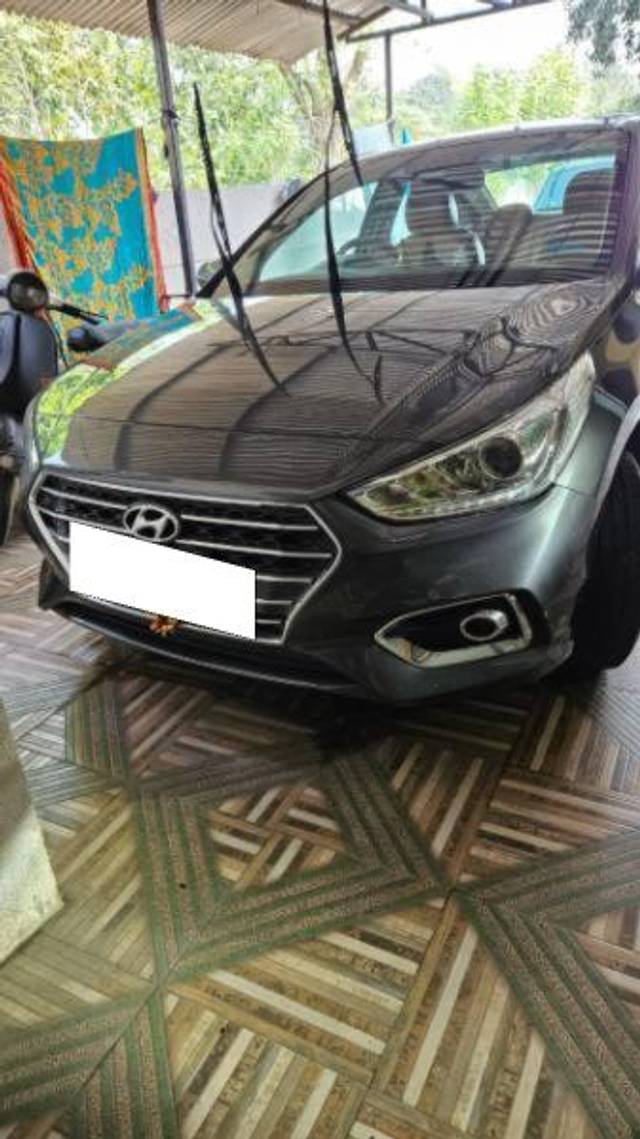 https://images10.gaadi.com/usedcar_image/4357220/original/processed_fd7abe11-c159-4b03-9192-0bfb029996eb.jpg?imwidth=6400