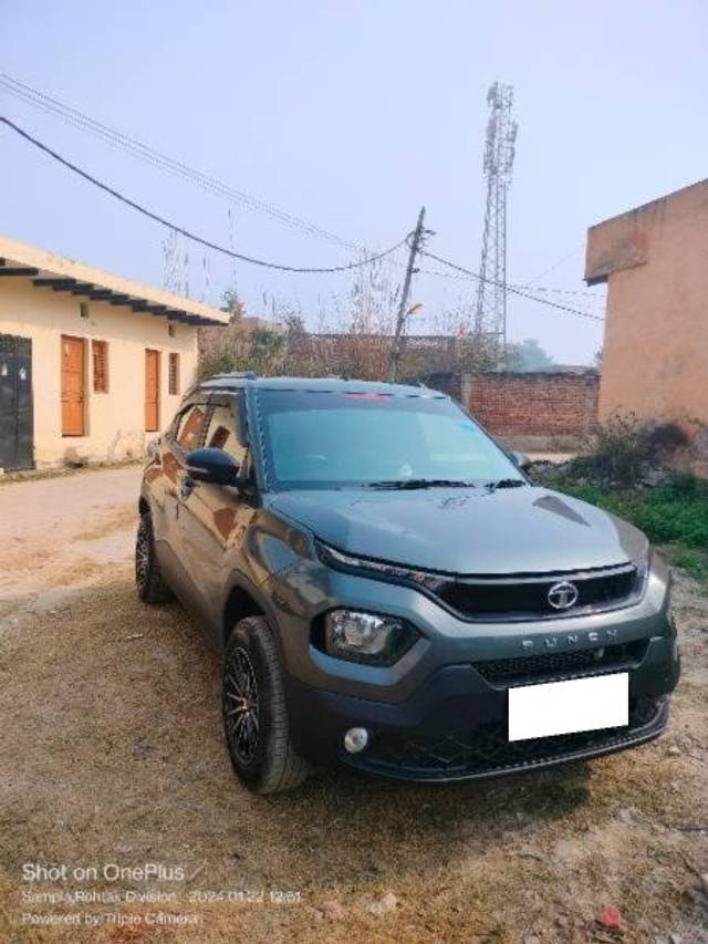 https://images10.gaadi.com/usedcar_image/4357234/original/processed_1641b84f-bec8-453a-b480-60cf8424b35a.jpg?imwidth=6400