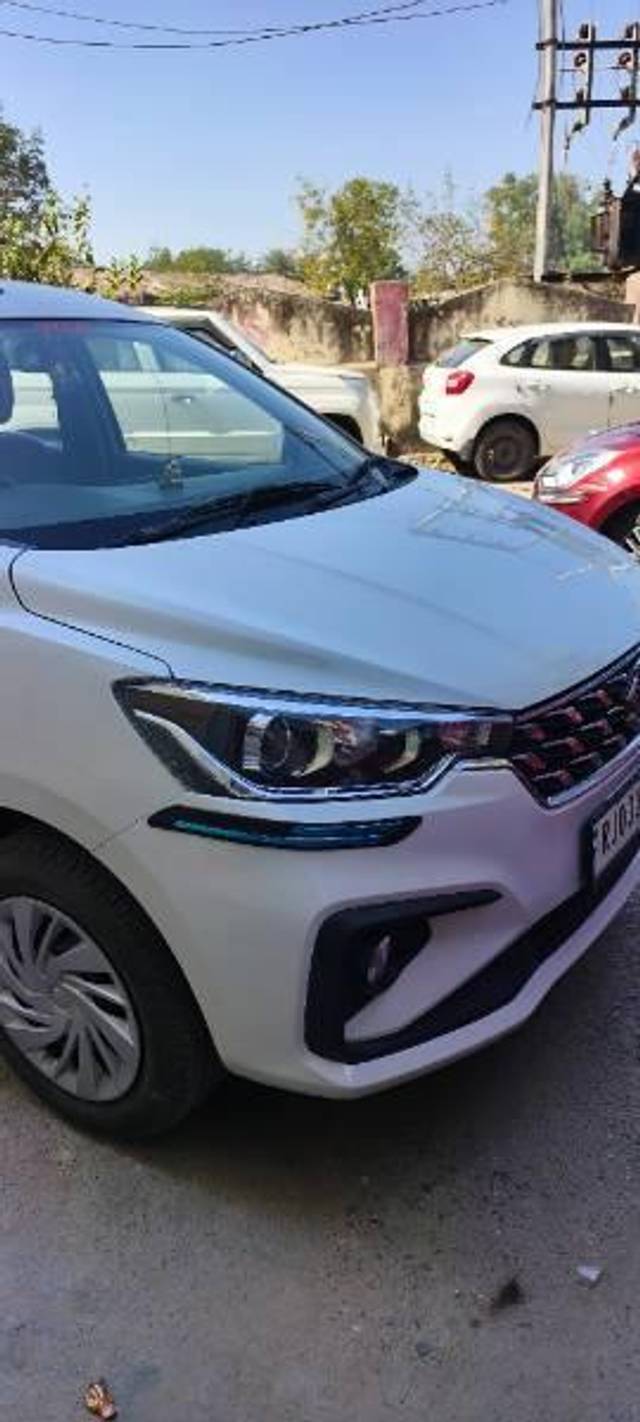 https://images10.gaadi.com/usedcar_image/4357244/original/processed_be3795c8-54b3-4b9c-9669-58007cc60f81.jpg?imwidth=6400