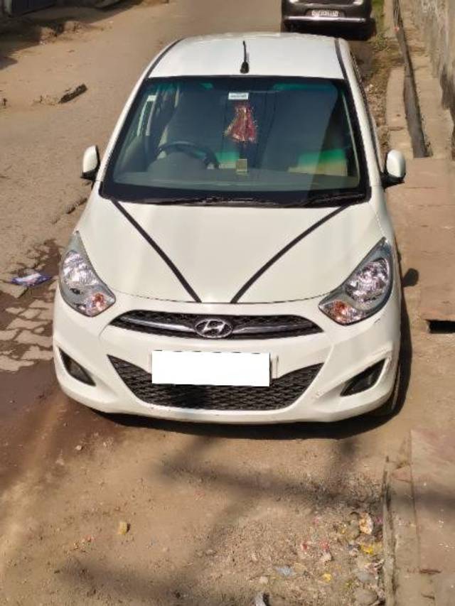 https://images10.gaadi.com/usedcar_image/4357262/original/processed_72bedadd-759c-4dda-86a0-548c58276ab9.jpg?imwidth=6400