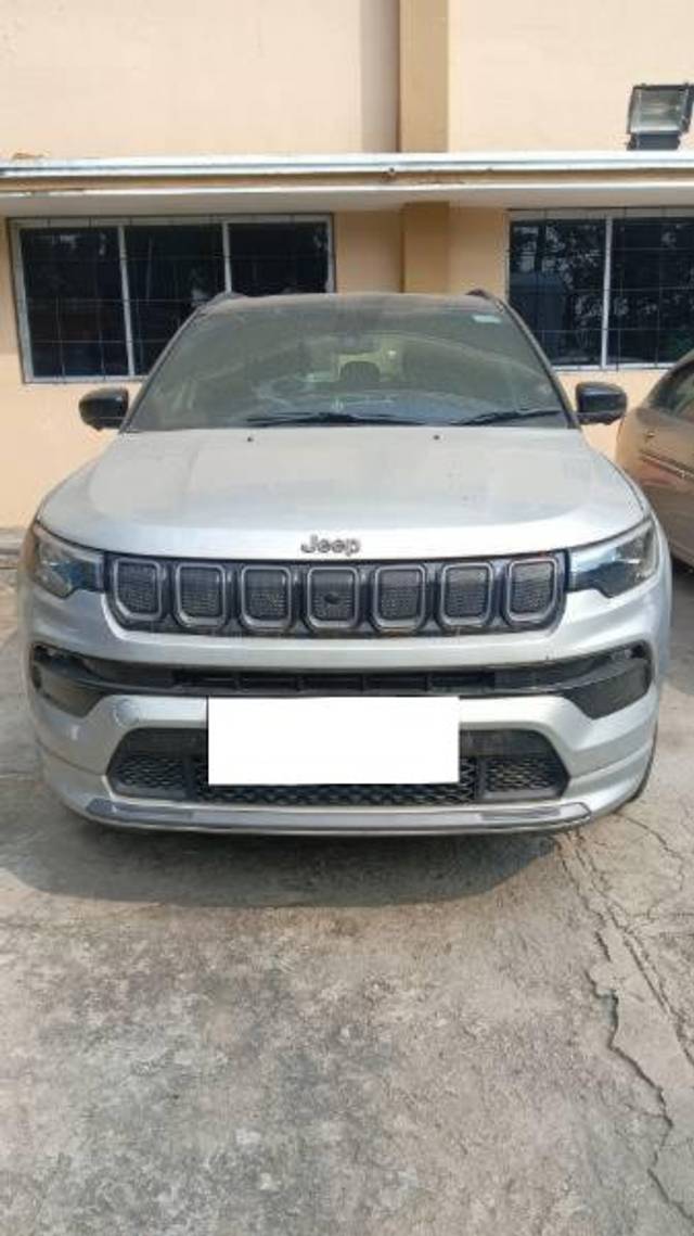 https://images10.gaadi.com/usedcar_image/4357351/original/processed_0c454ef1-666e-472c-a142-ecbb37ca4890.jpg?imwidth=6400