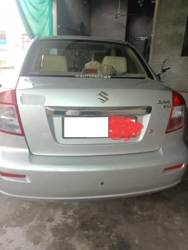 https://images10.gaadi.com/usedcar_image/4357504/original/processed_57bc028c-7a18-4ede-8ff8-0860334293e4.jpg?imwidth=6402