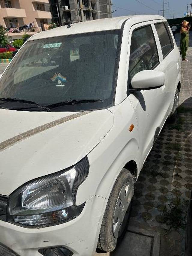 https://images10.gaadi.com/usedcar_image/4357537/original/0ec2af3e563ed01fe2cba413317cd0d3.jpeg?imwidth=6400