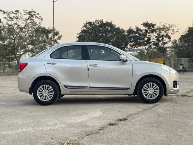 https://images10.gaadi.com/usedcar_image/4357544/original/6a6f6946bfe9133190aa98c92041fd26.jpg?imwidth=6401