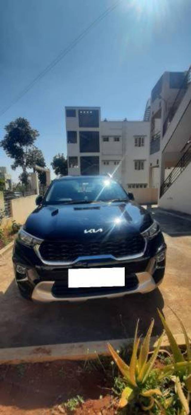 https://images10.gaadi.com/usedcar_image/4357552/original/79e6a6f71b1a5afbb98296a0b61fb41c.jpg?imwidth=6400