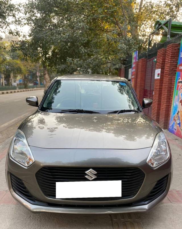 https://images10.gaadi.com/usedcar_image/4357734/original/processed_f2dfe041c081b14837ba931b3c4f6f67.jpg?imwidth=6402