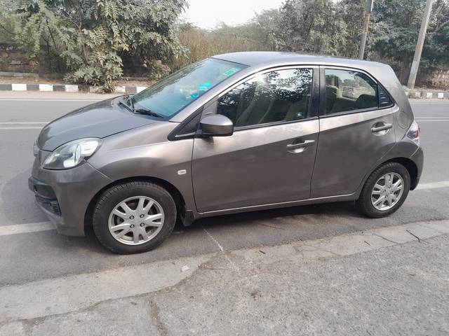 https://images10.gaadi.com/usedcar_image/4357959/original/148f2450a0ad759800fc17e63cbe9128.jpg?imwidth=6400